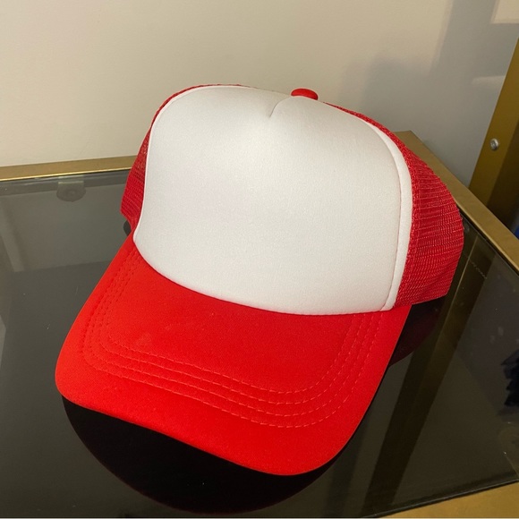 Other - NWOT Trucker SnapBack.